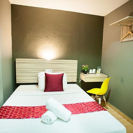 Dj Citi Inn Hotel Kuala Terengganu Eksteriør billede