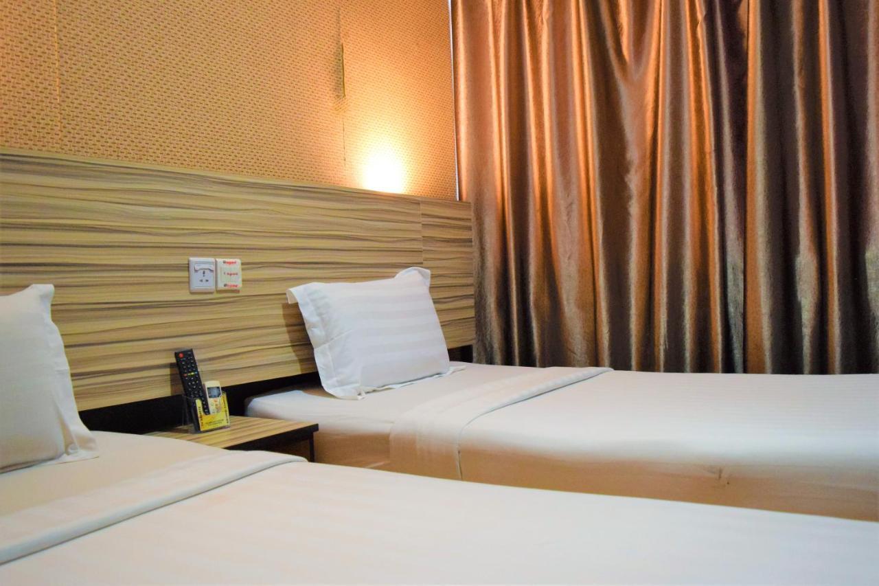 Dj Citi Inn Hotel Kuala Terengganu Eksteriør billede